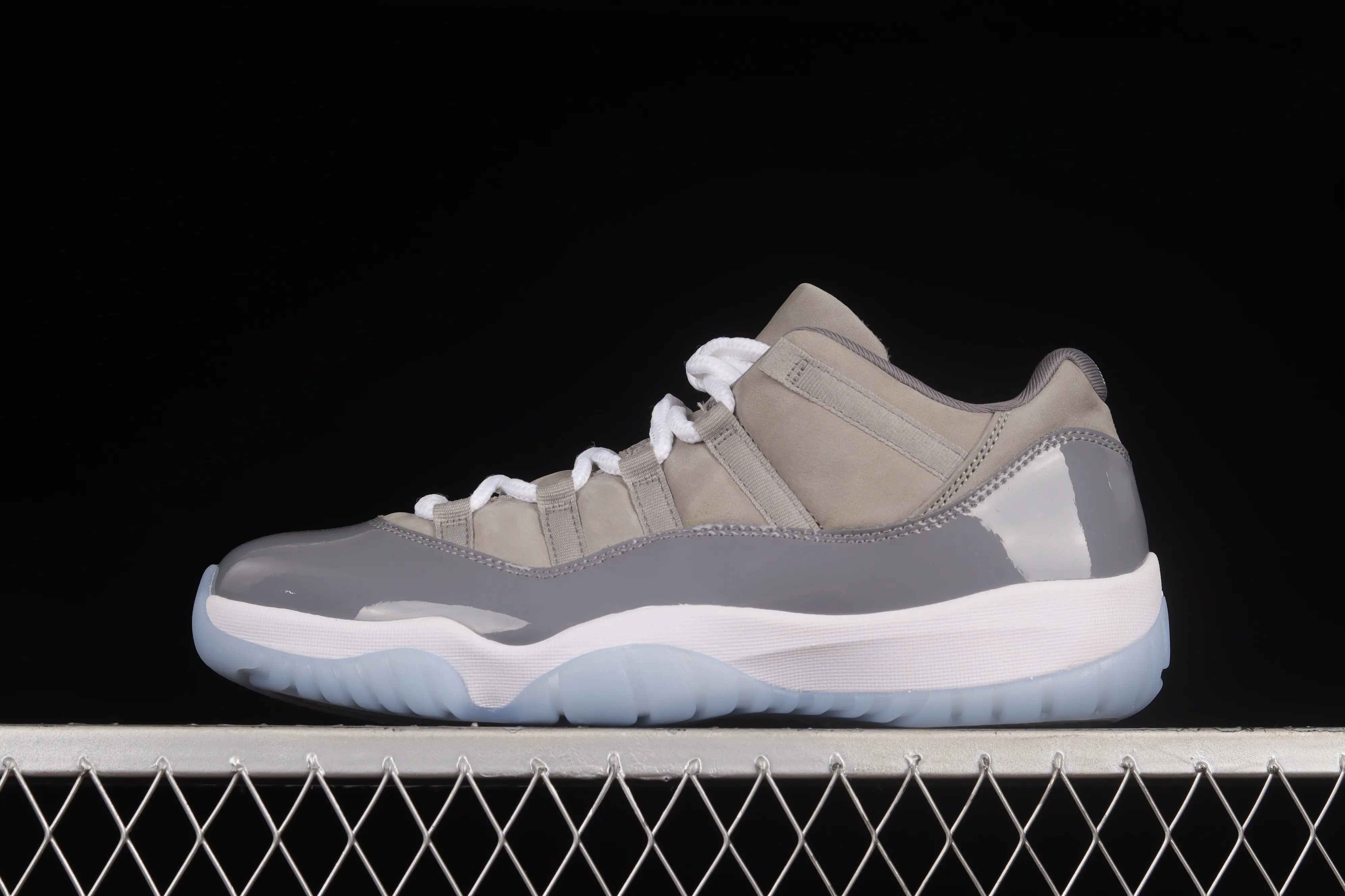 All categories Air Jordan Jordan series basketball shoes Air Jordan 11 F version Air Jordan 11 Low "Cool Grey" AJ11 Joe 11 cool gray genuine standard genuine carbon 528895-003